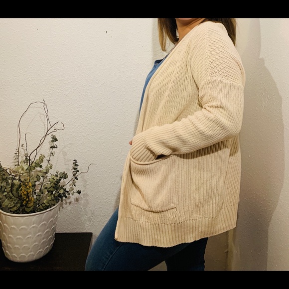 Cream Universal Thread Cardi - Picture 2 of 3